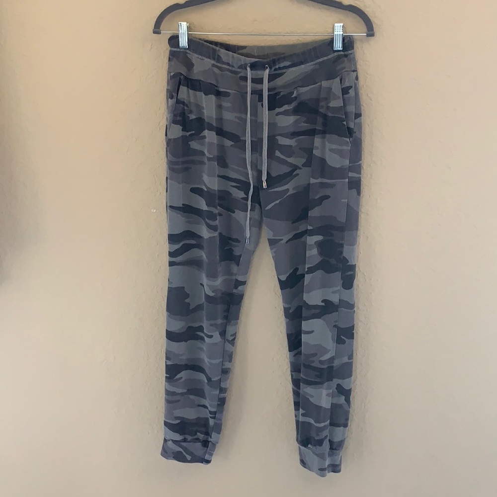 Splendid Camo Joggers